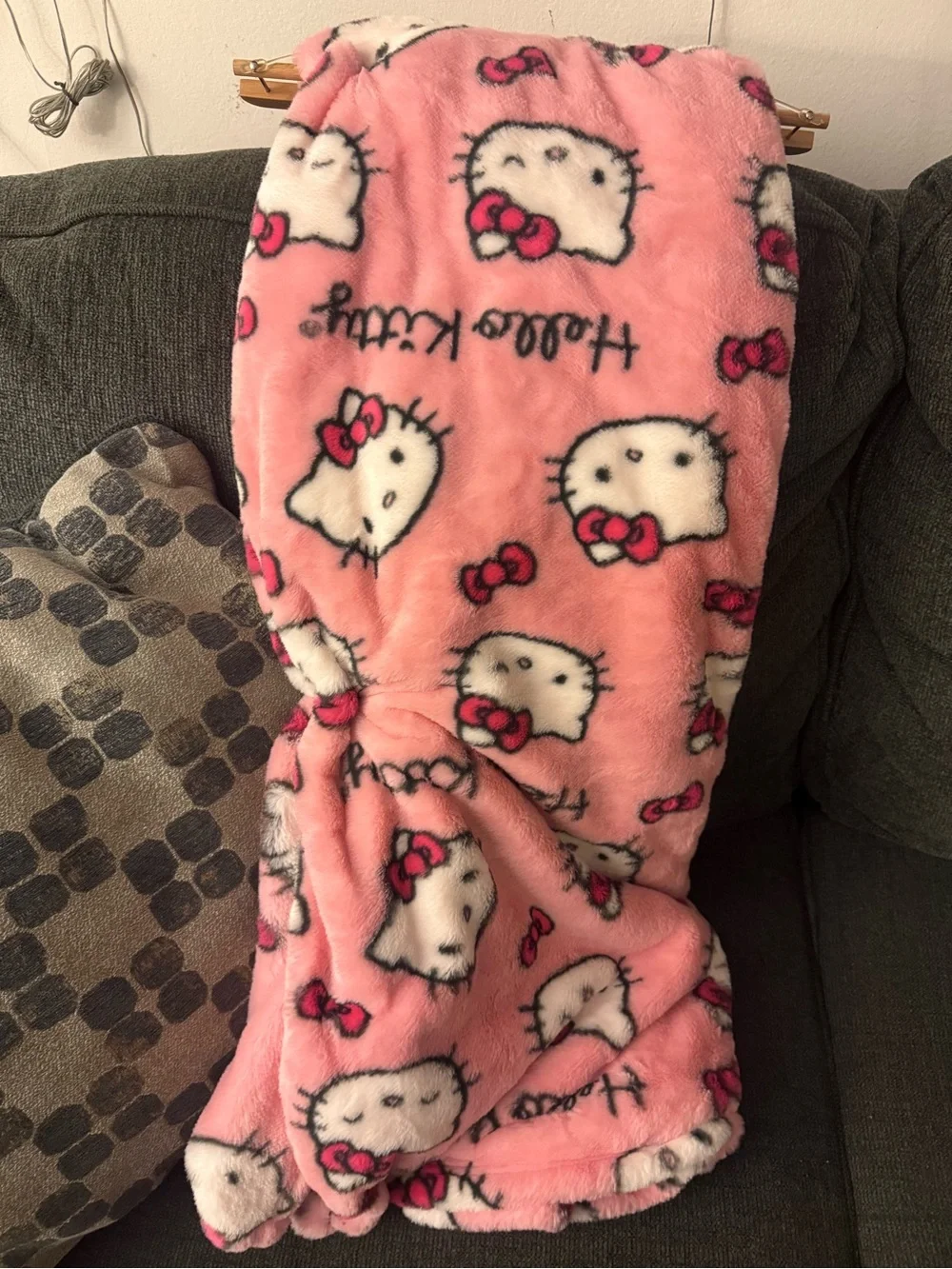 Hello Kitty Pink Plush Throw Blanket with Character Pattern